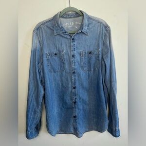 GAP Men's Casual Blue Button Down Shirt